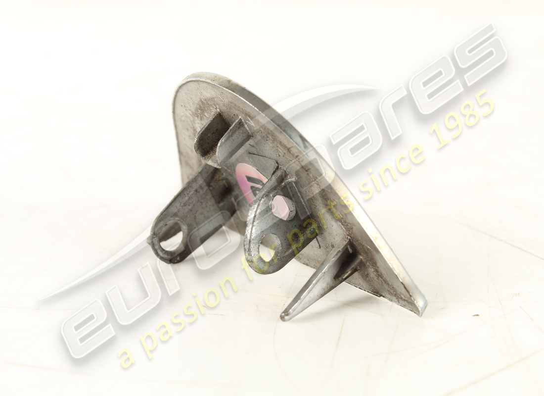 used maserati rh headlight washer plate. part number 188285 (2)