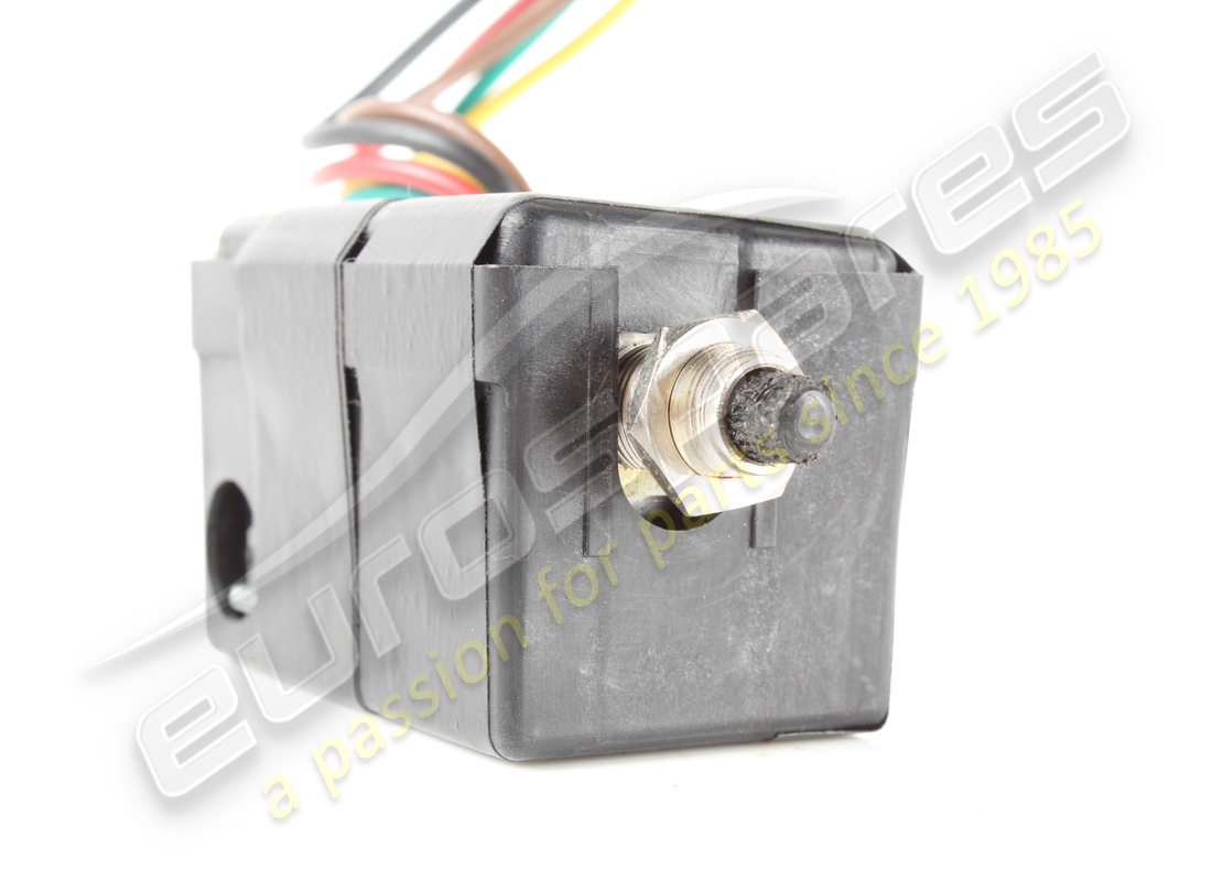 used ferrari air con speed control switch. part number 62373900 (4)