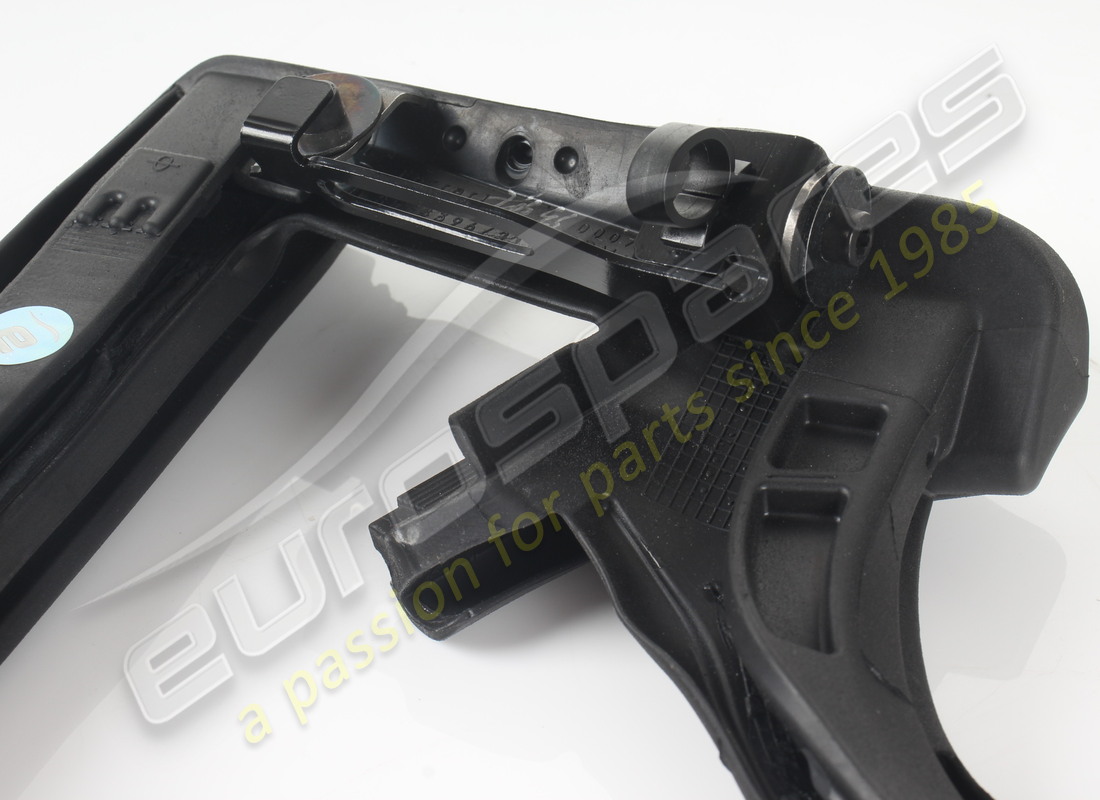 used ferrari guarnizione contorno porta d. part number 788061 (4)