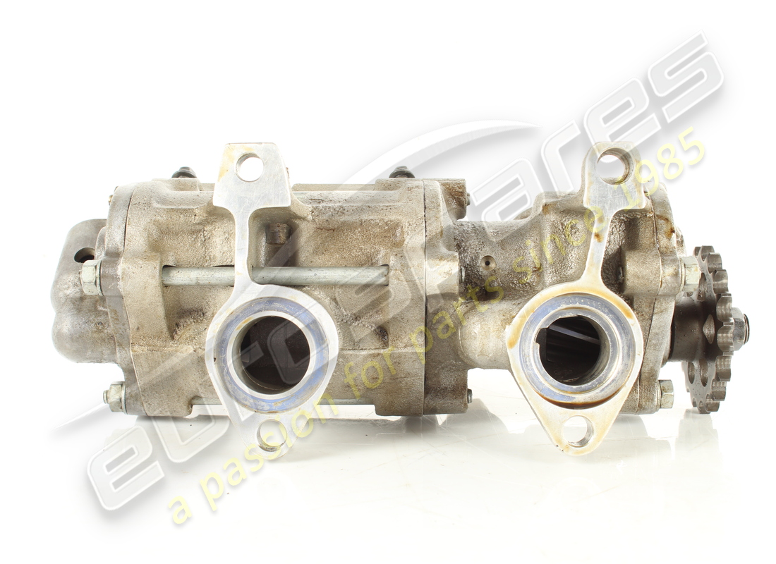 USED FERRARI RECOVERY PUMP BODY WITH STUD BOLTS. PART NUMBER 143276 (5) used ferrari recovery pump body with stud bolts. part number 143276 (5)
