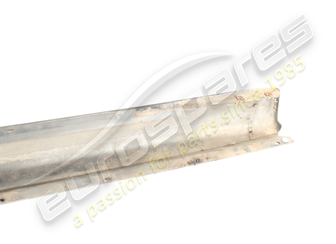 used maserati lh side skirt. part number 980000907 (6)