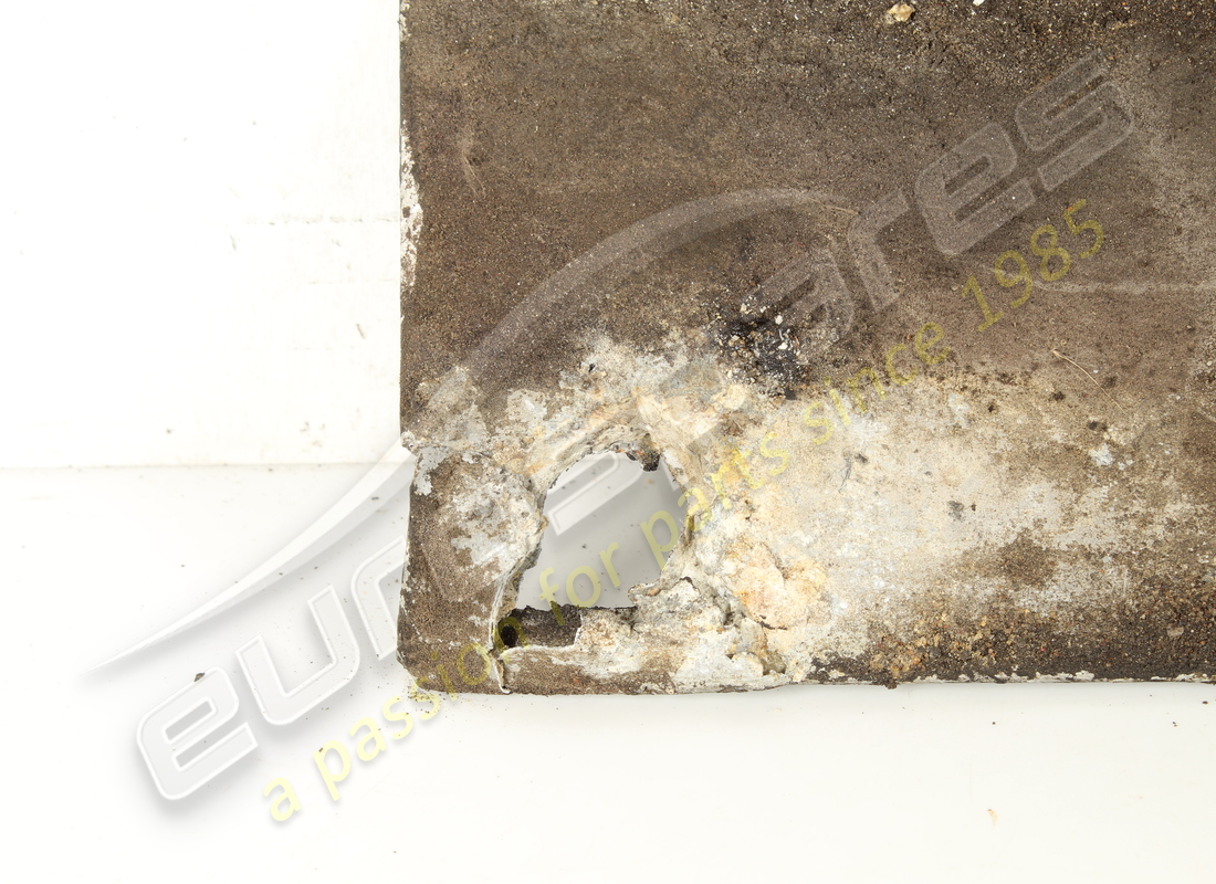 USED FERRARI COVER *?*. PART NUMBER 118780 (3) used ferrari cover *?*. part number 118780 (3)