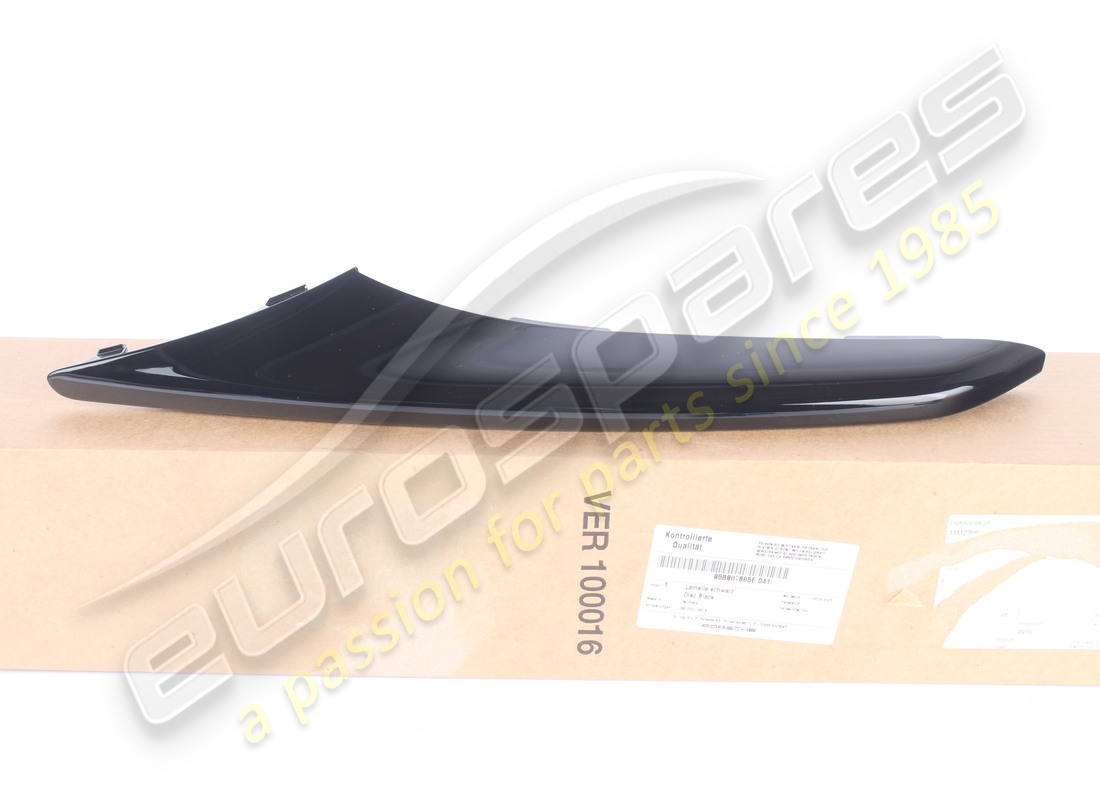 NEW PORSCHE DISC BLACK. PART NUMBER 95B807685E041 (1) new porsche disc black. part number 95b807685e041 (1)
