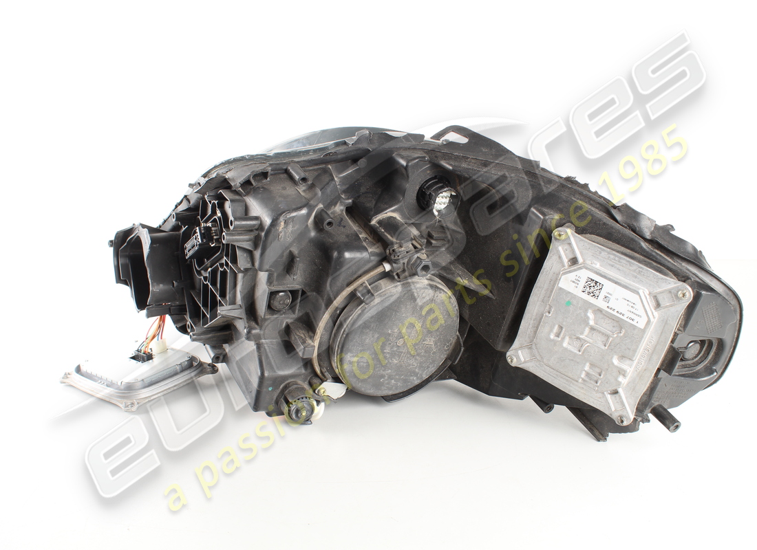 DAMAGED FERRARI LH FRONT HEADLIGHT -AFS AD. PART NUMBER 252002 (4) damaged ferrari lh front headlight -afs ad. part number 252002 (4)