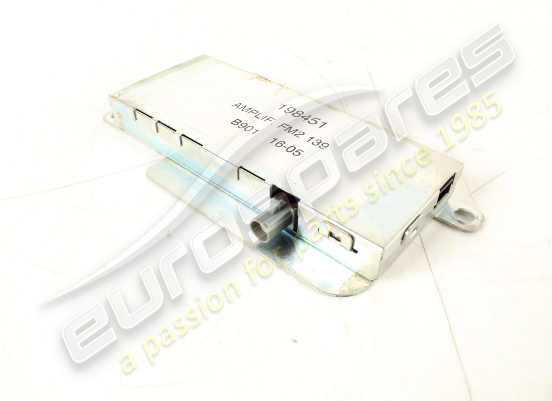 used maserati radio antenna amplifier. part number 198451 (2)