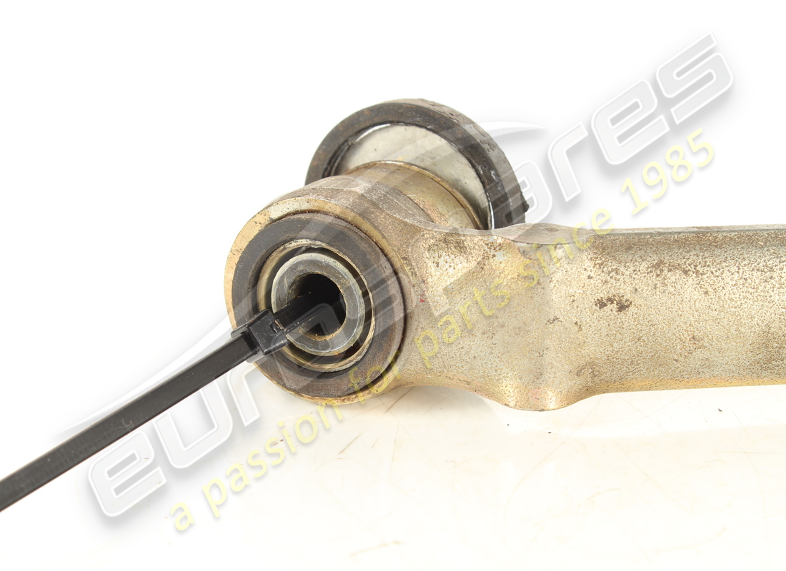 used ferrari rh upper arm. part number 125684 (2)