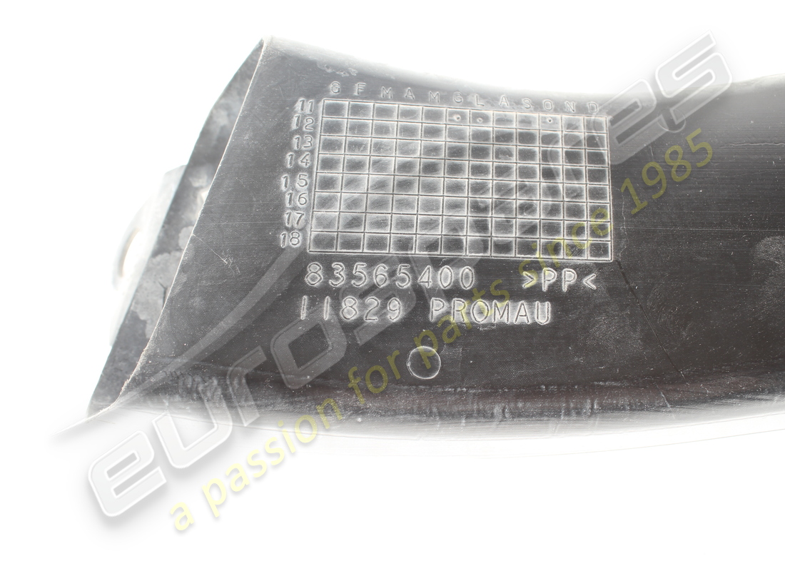 used ferrari lh brake air duct. part number 83565400 (2)