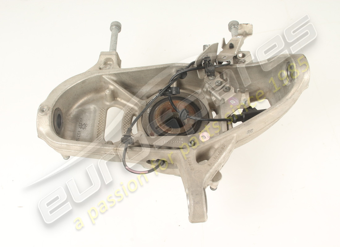 used ferrari complete lh front hub carrier. part number 862453 (3)