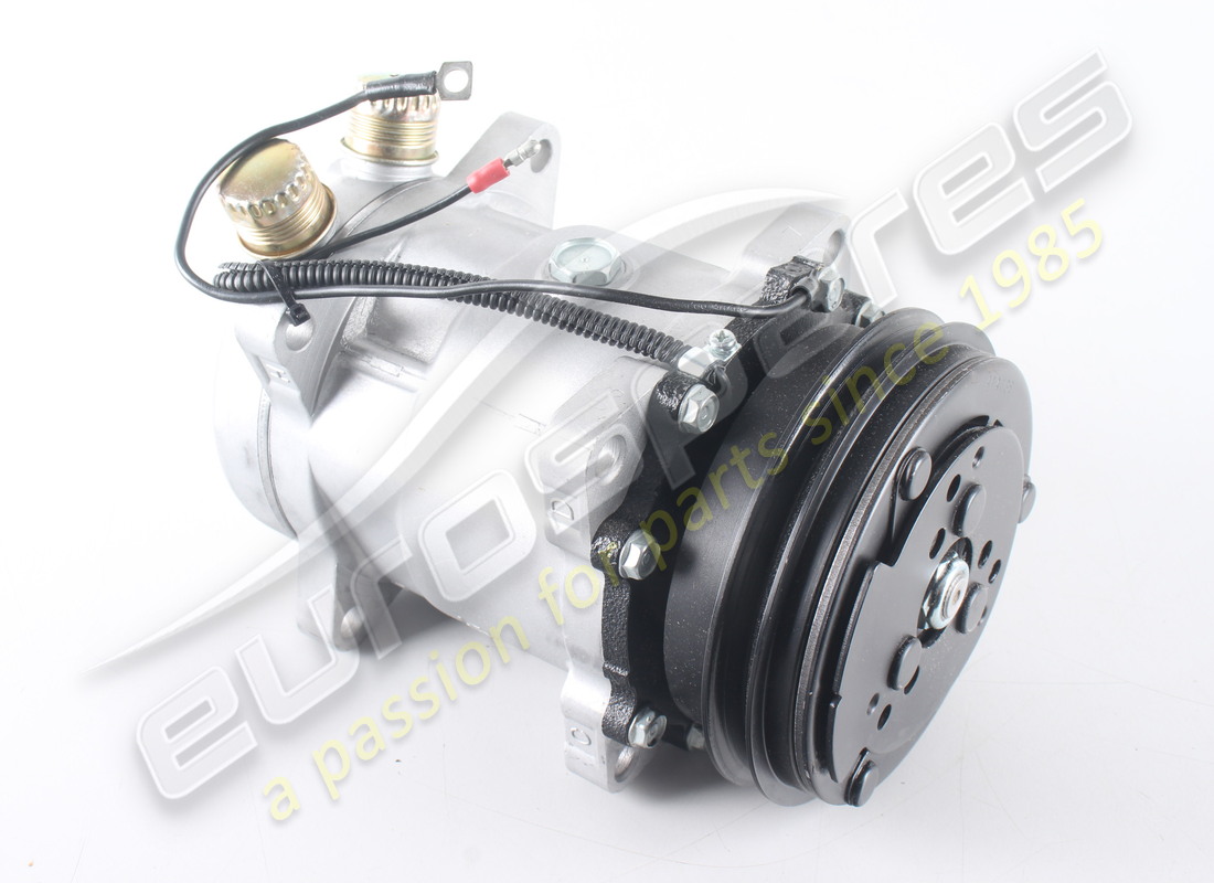 RECONDITIONED Ferrari AIR CONDITIONING COMPRESSOR . PART NUMBER 123205 (1)