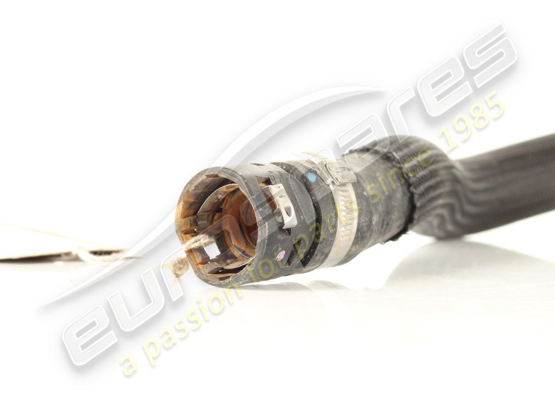 used ferrari pipe from pump to air conditioning unit. part number 276915 (2)