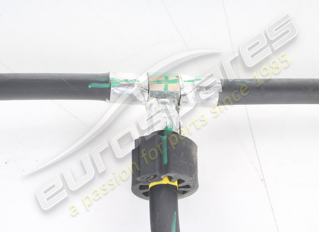 used ferrari fuel delivery pipe, rear sec. part number 285160 (2)