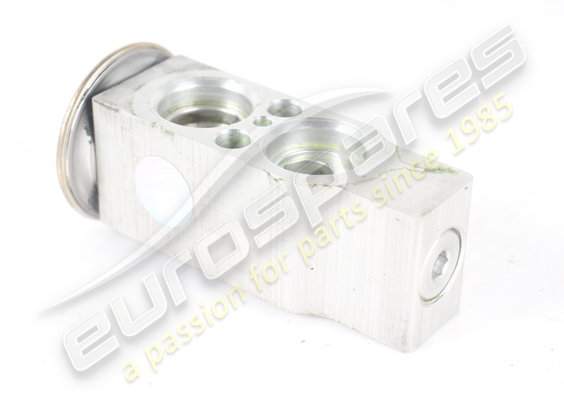 USED MASERATI EXPANSION VALVE = 5,121,508-338 5. PART NUMBER 375500166 (4) used maserati expansion valve = 5,121,508-338 5. part number 375500166 (4)