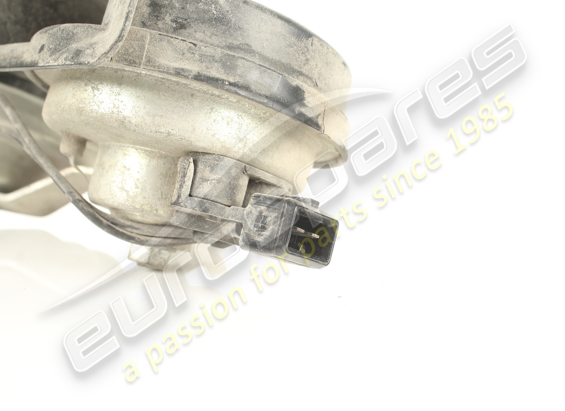 used ferrari horn complete with bracket. part number 251347 (3)