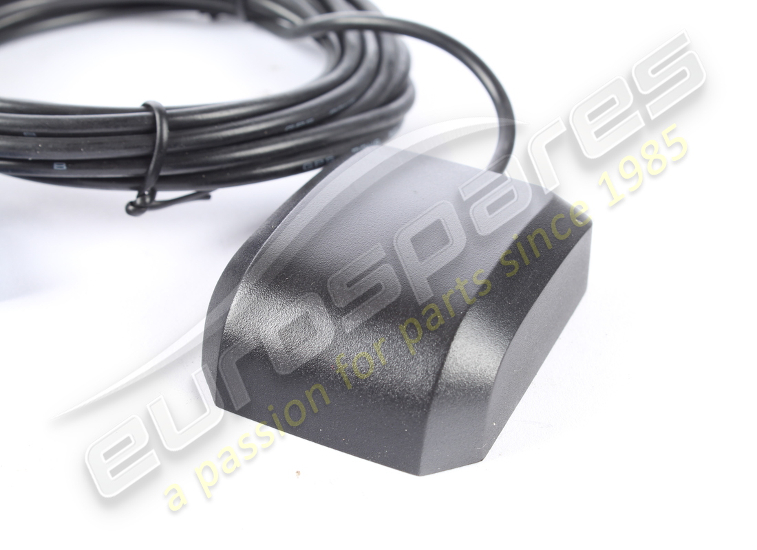 new ferrari gps antenna. part number 789209 (1)