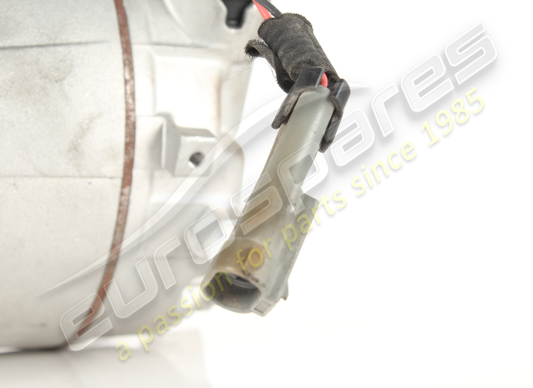 used ferrari air conditioning compressor. part number 265692 (4)