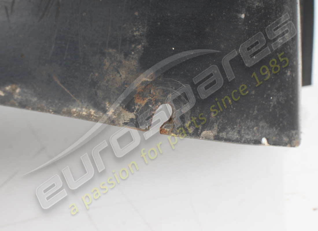 used ferrari rh rear wheelhouse. part number 62345200 (4)