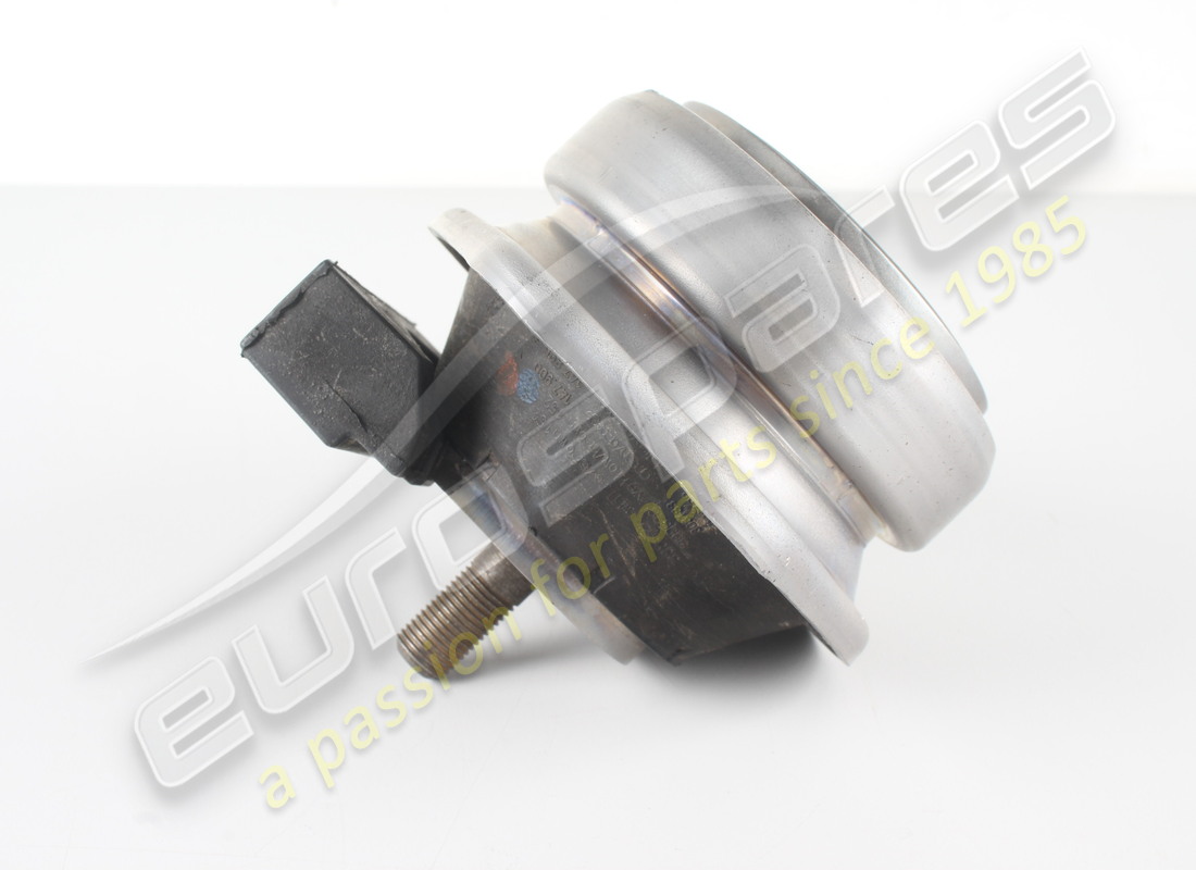 new ferrari complete lh bushing. part number 339627 (2)