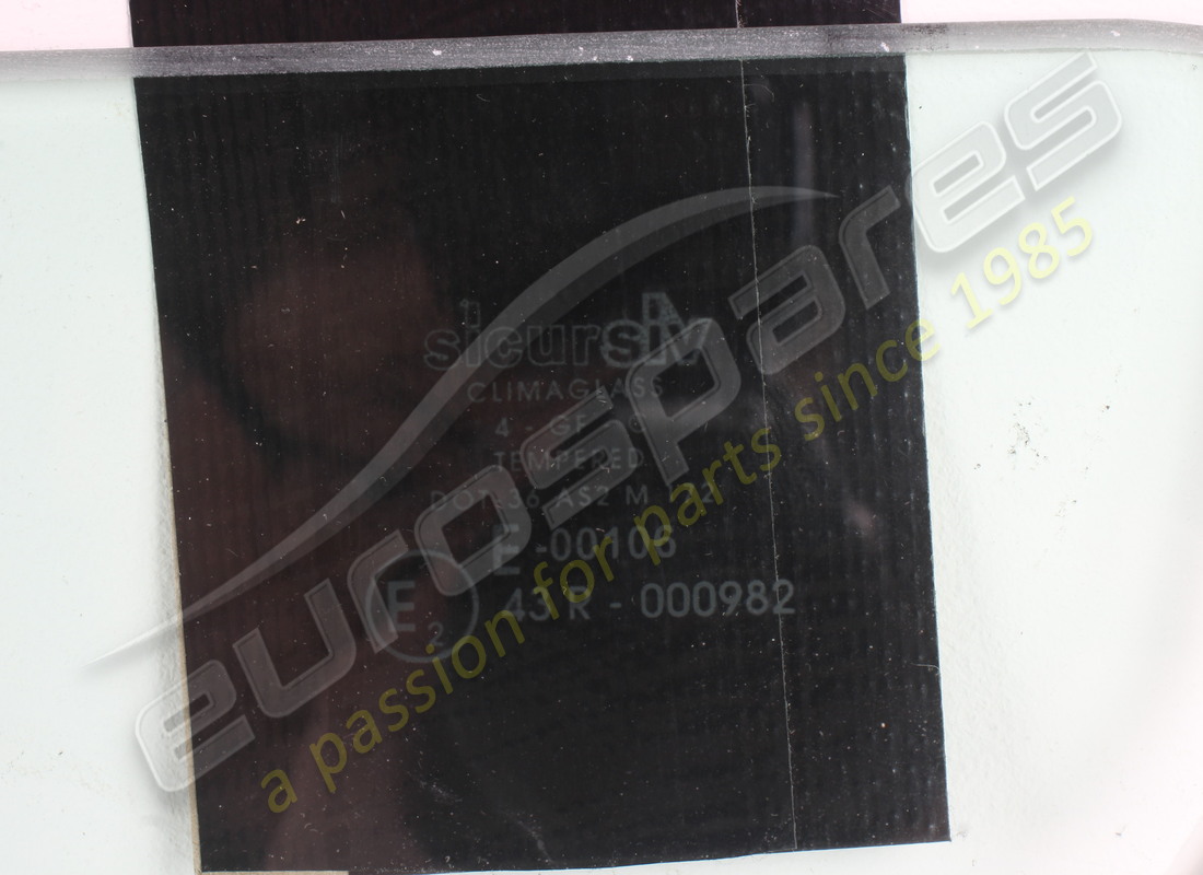 new oem lh door glass. part number 007017005 (2)