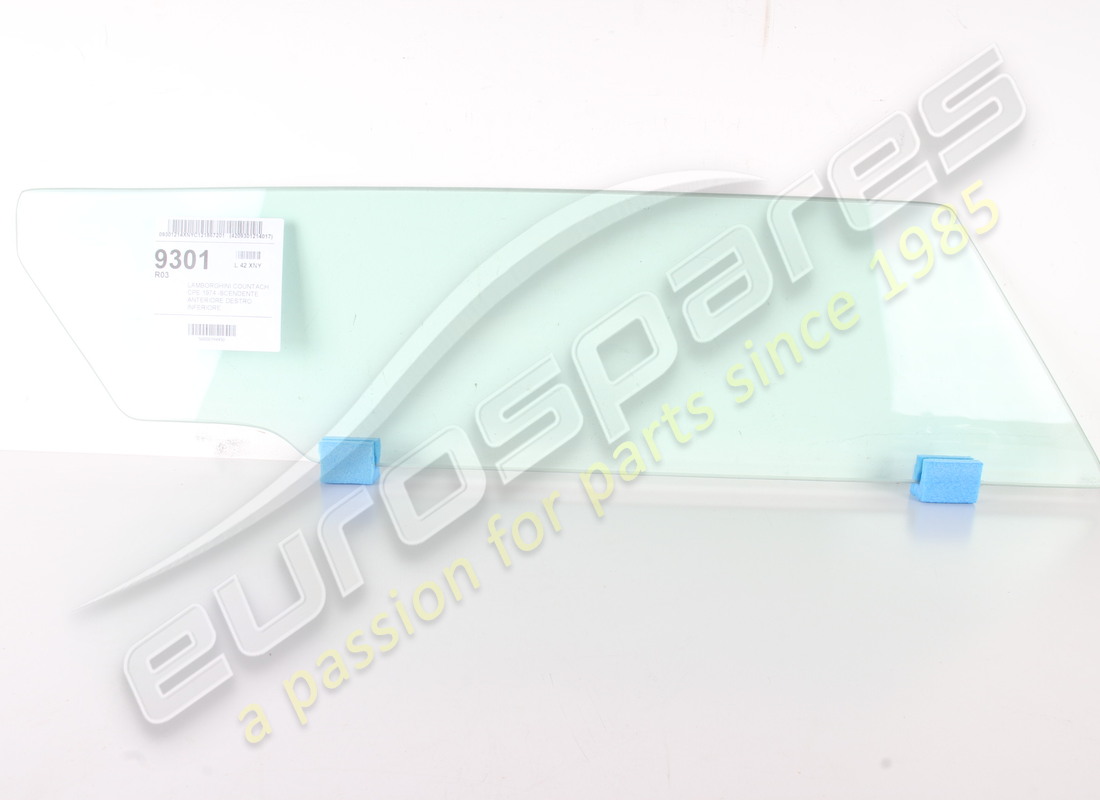 new oem rh door glass. part number 007017006 (1)