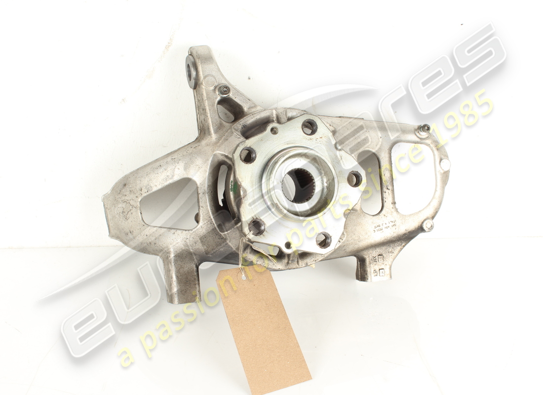 used ferrari complete rh front hub carrier. part number 328040 (1)