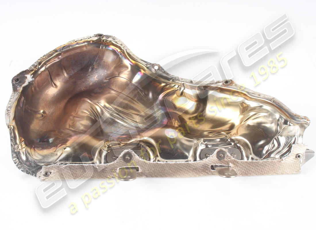 used ferrari riparo collettore esterno si. part number 747394 (2)