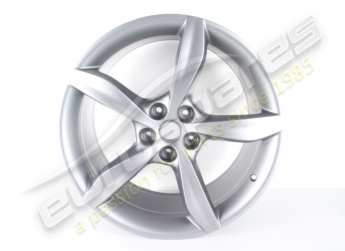 NEW FERRARI REAR WHEEL. PART NUMBER 336561 (1) new ferrari rear wheel. part number 336561 (1)