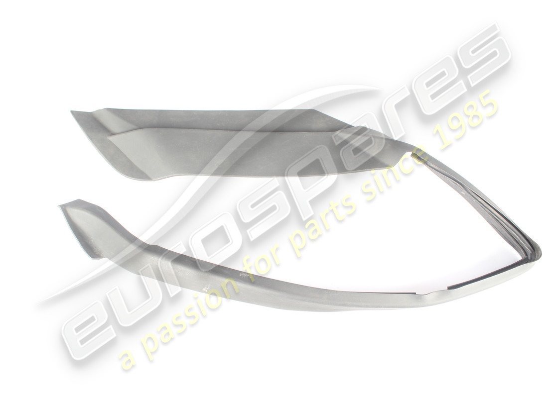 USED Ferrari GUARNIZIONE COFANO ANTERIORE . PART NUMBER 918905 (1)