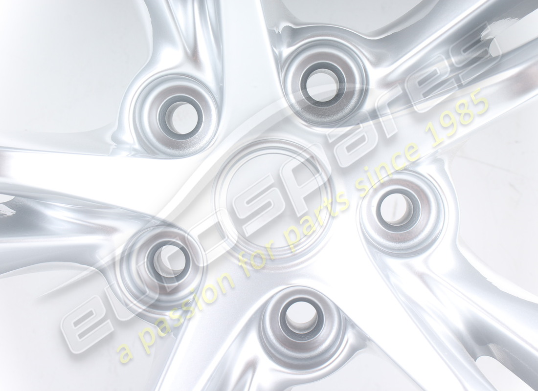 reconditioned ferrari rear wheel. part number 328457 (2)