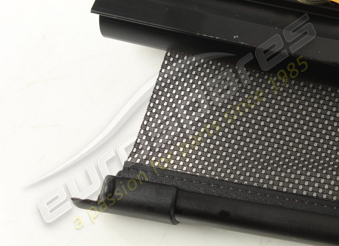 used maserati electric sunshade. part number 66947900 (5)