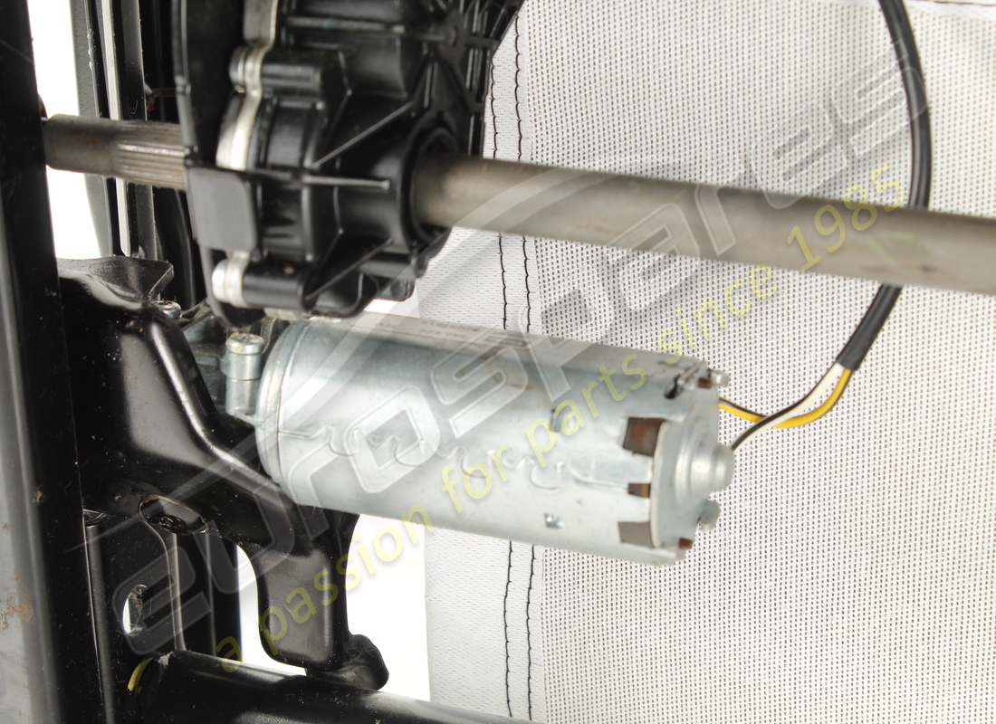 used maserati lh front cushion frame -va. part number 980139482 (12)