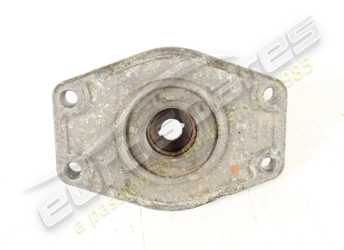 used maserati complete front top mount. part number 214265 (1)