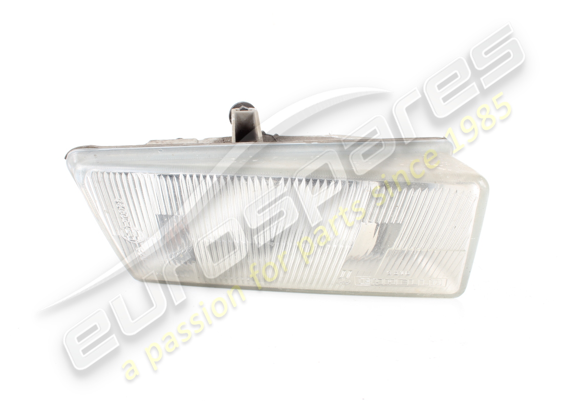 used maserati rh fog light 371009929. part number 373100114 (1)