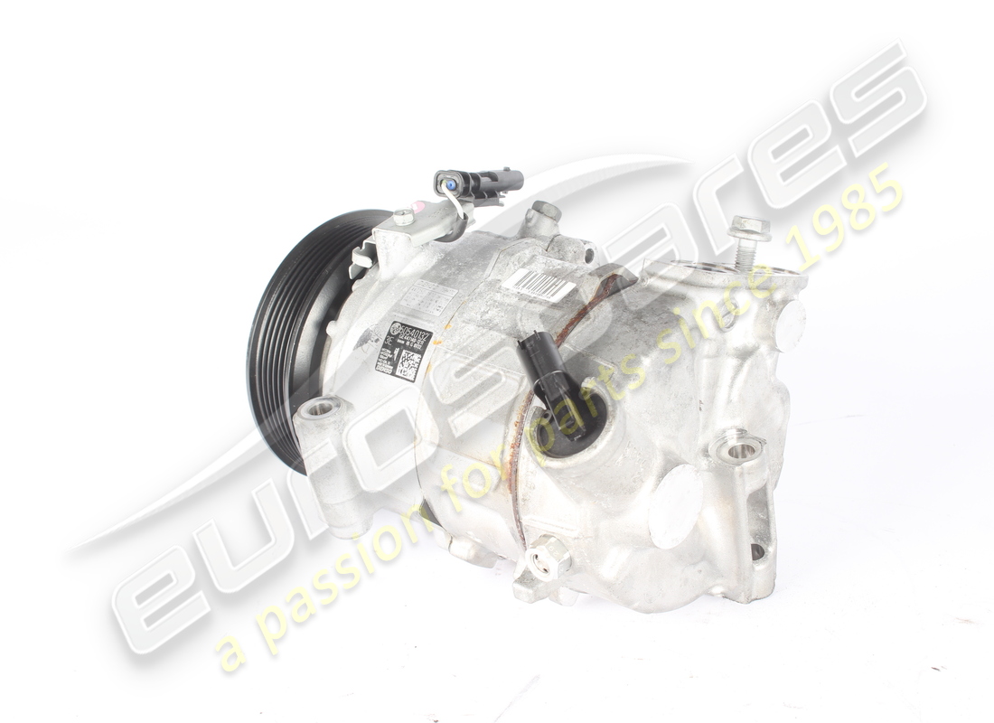 used maserati air conditioning compressor. part number 675001009 (3)