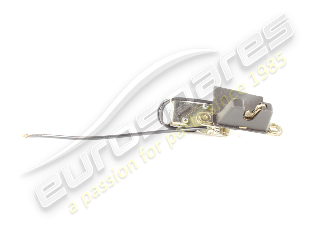 used maserati luggage compartment lock. part number 374705108 (1)