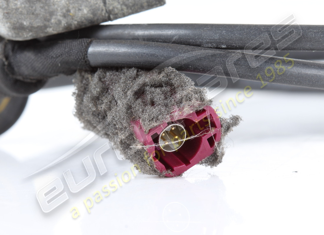 used ferrari rear parking camera. part number 326604 (3)
