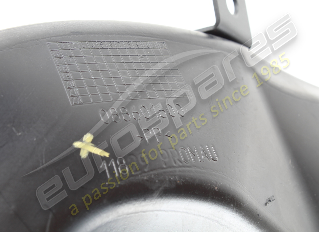 used ferrari rh demister air duct. part number 88601600 (5)