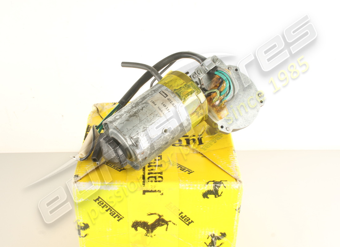 new ferrari rh head lamp lifting motor. part number 149134 (3)