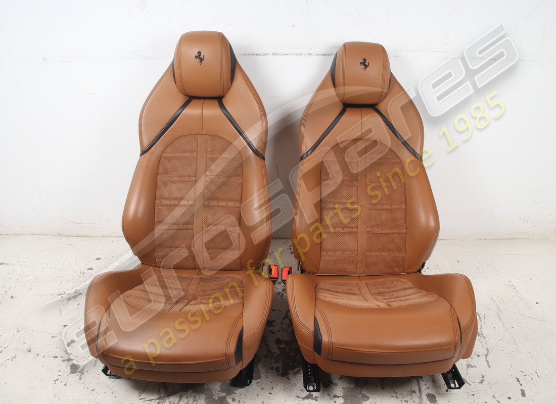 used ferrari complete seat set in cuoio leather and alcantara. part number eap1723564 (2)