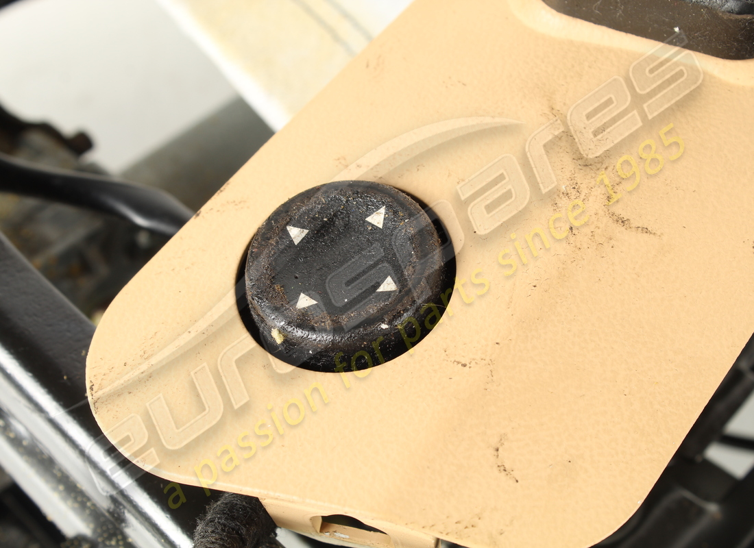 used maserati front rh cushion structure r. part number 980139483 (12)