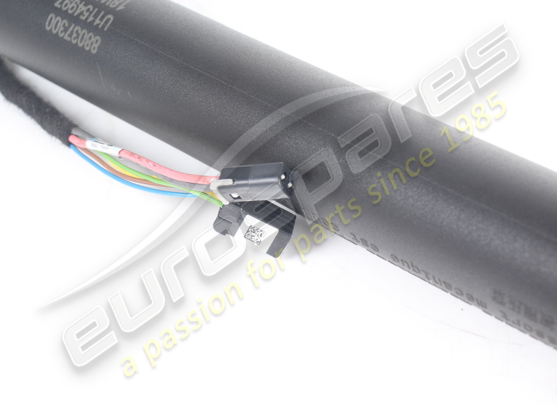 USED FERRARI LUGGAGE COMPARTMENT LID ACTU. PART NUMBER 88037300 (3) used ferrari luggage compartment lid actu. part number 88037300 (3)