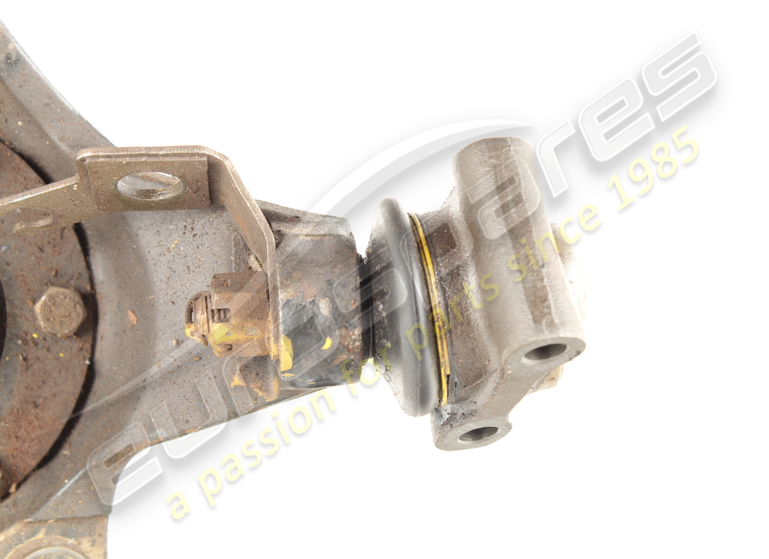 USED FERRARI RH FRONT HUB. PART NUMBER EAP1726468 (3) used ferrari rh front hub. part number eap1726468 (3)