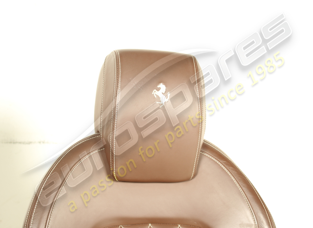 USED FERRARI COMPLETE SEAT SET WITH REAR SCREENS. PART NUMBER EAP1564144 (6) used ferrari complete seat set with rear screens. part number eap1564144 (6)