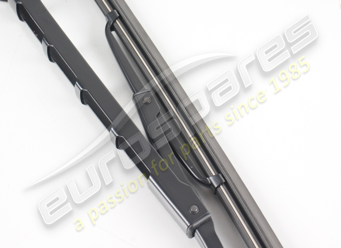 new ferrari wiper blade. part number 67546700 (3)
