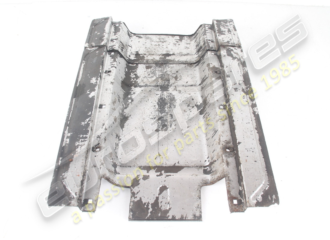 USED MASERATI BULKHEAD. PART NUMBER 379000118 (2) used maserati bulkhead. part number 379000118 (2)