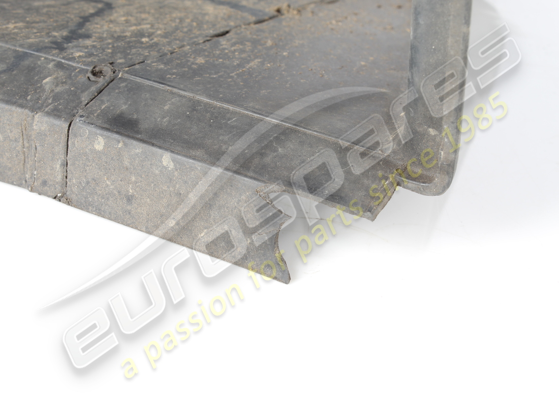 USED MASERATI LH AIR DUCT. PART NUMBER 372000257 (3) used maserati lh air duct. part number 372000257 (3)