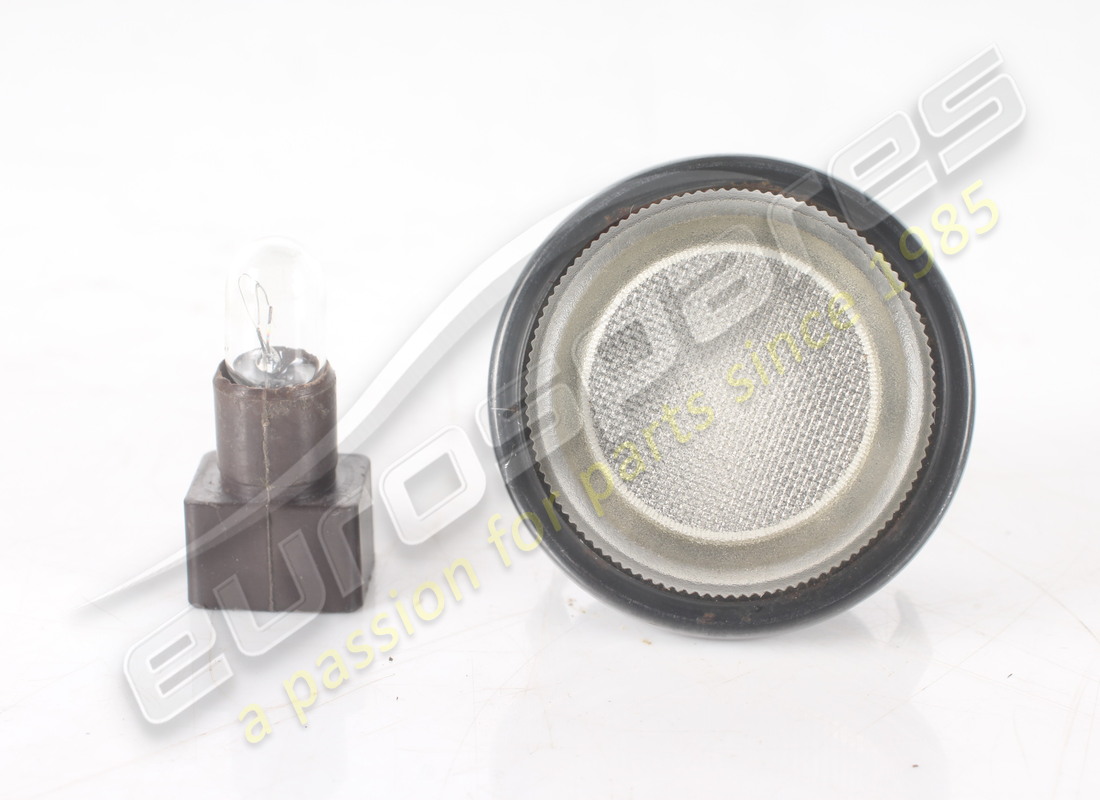 DAMAGED FERRARI COURTESY LIGHT. PART NUMBER 61804700 (1) damaged ferrari courtesy light. part number 61804700 (1)