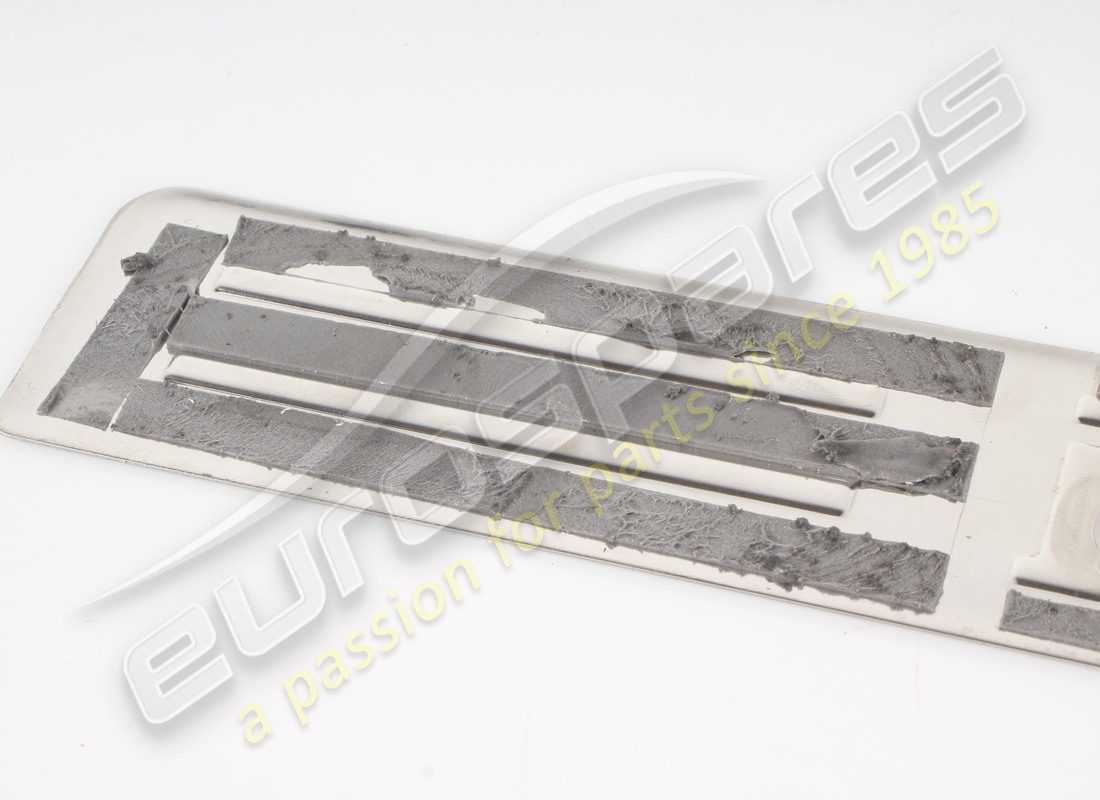 used ferrari batticalcagno sx. part number 980853 (4)