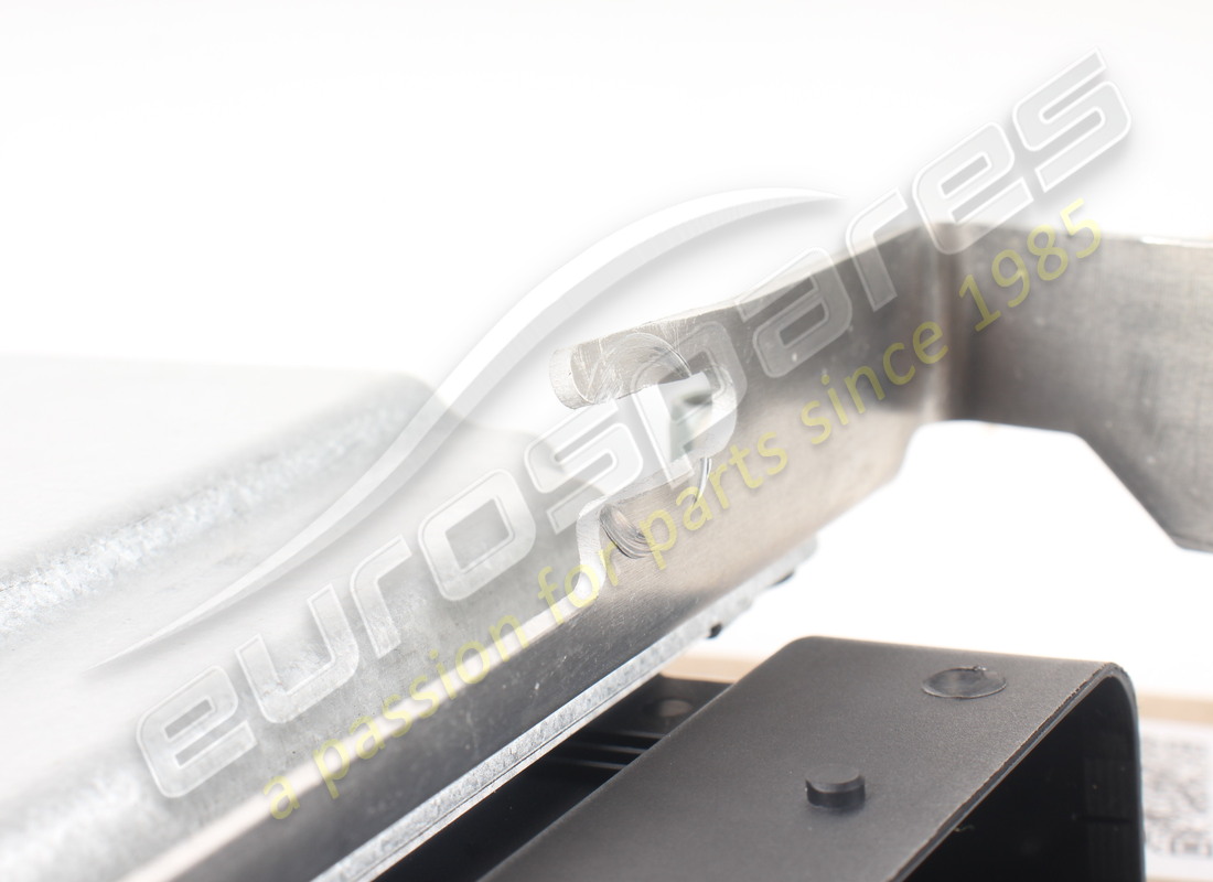 used ferrari suspension ecu. part number 811458 (5)