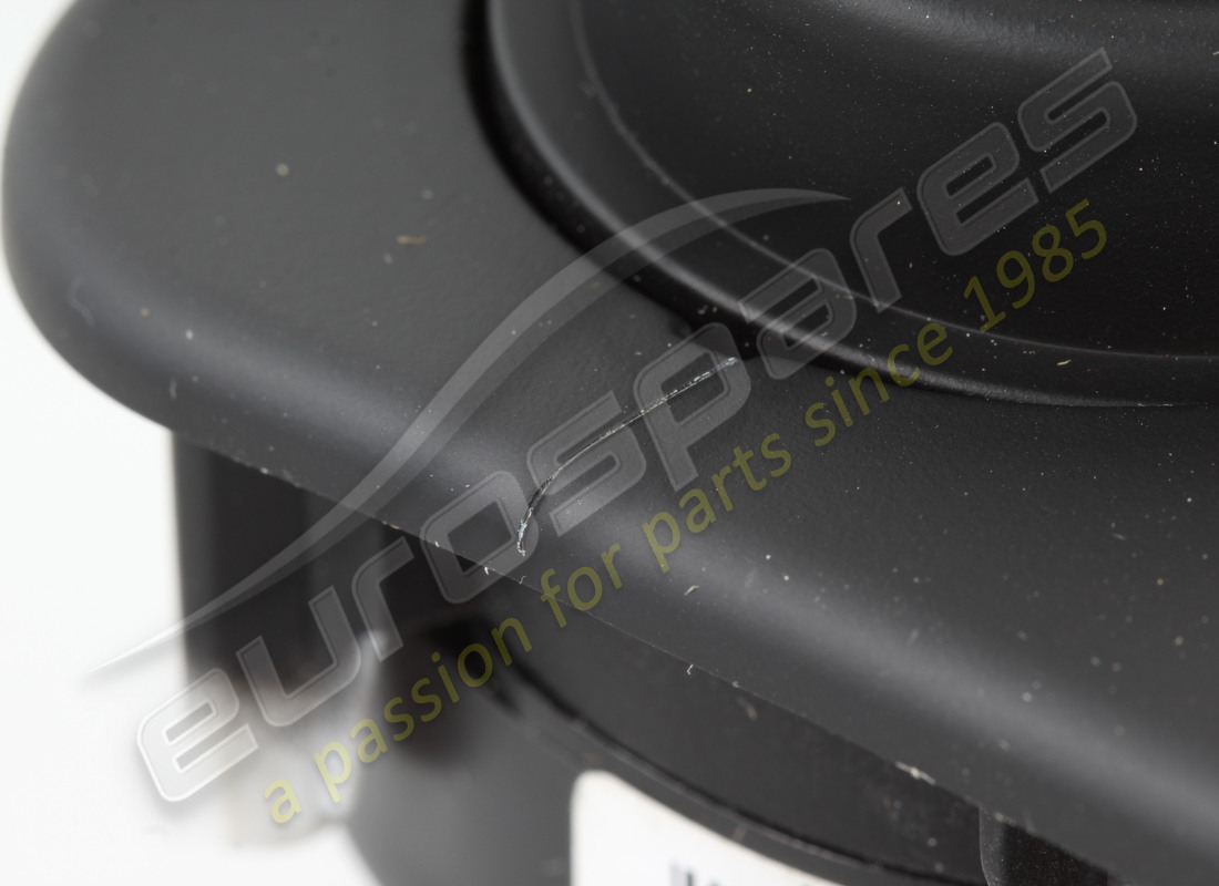 new (other) maserati dashboard ctrl. button panel. part number 266766 (6)