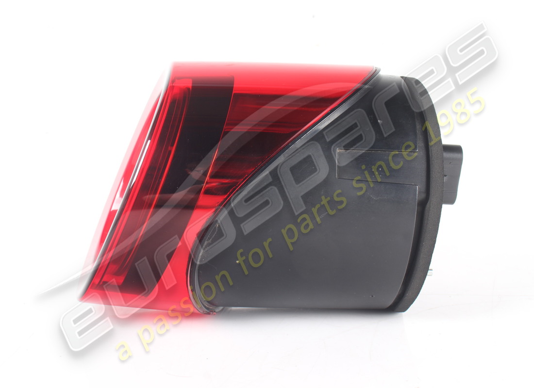 used ferrari inner lh tail light. part number 322258 (3)